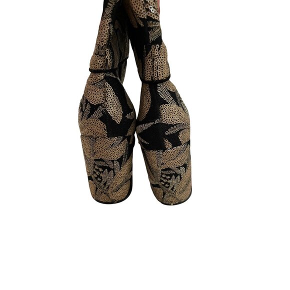 Steve Madden Woman’s Size 8 Boots - Picture 2 of 4